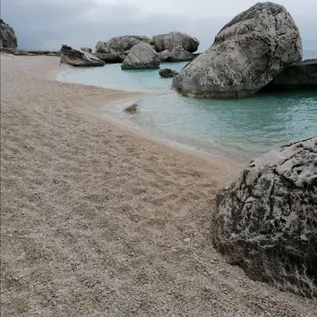 Il Sole Con Veranda Vicino Al Mare Appartement Santa Maria Navarrese